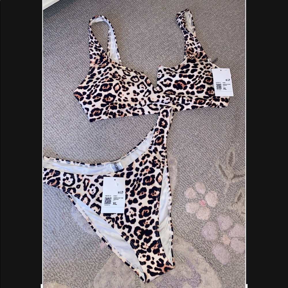 NWT Forever21 Women’s Leopard Print Bikini Size XL